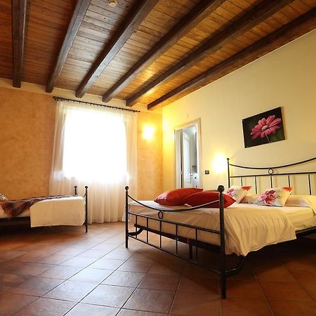 Agriturismo Creta Rossa Torre di Ruggiero Εξωτερικό φωτογραφία