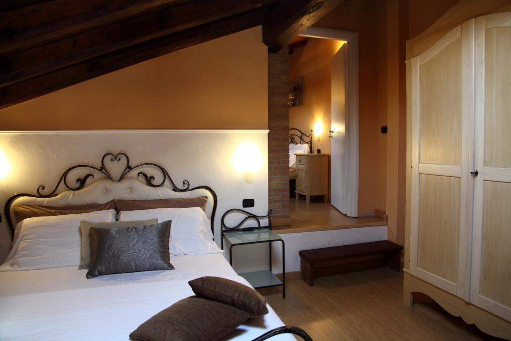 Agriturismo Creta Rossa Torre di Ruggiero Εξωτερικό φωτογραφία