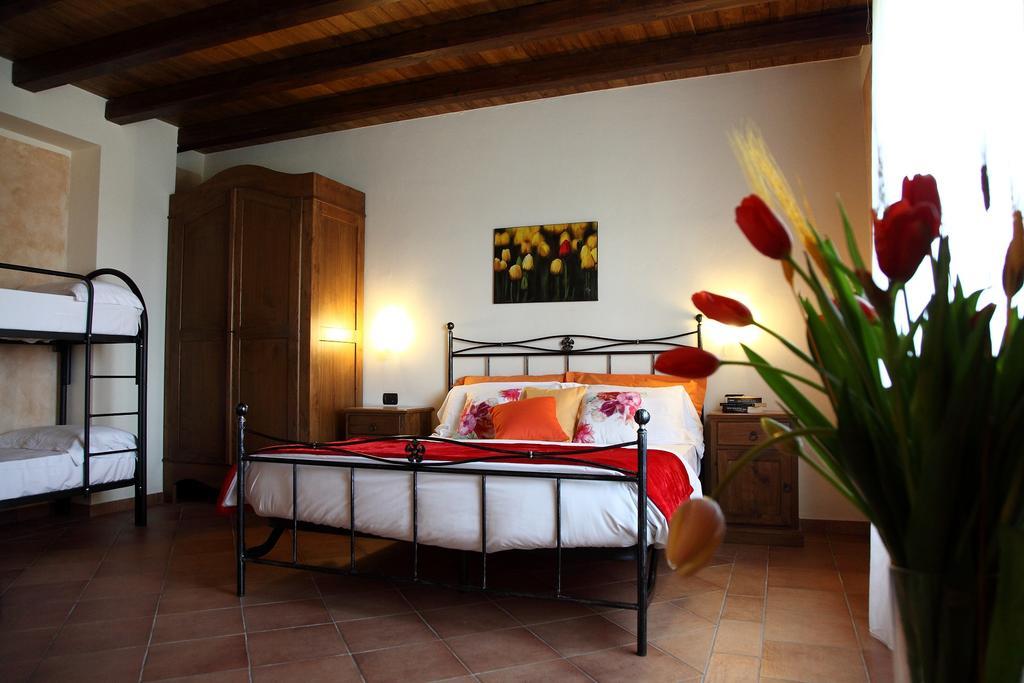 Agriturismo Creta Rossa Torre di Ruggiero Εξωτερικό φωτογραφία