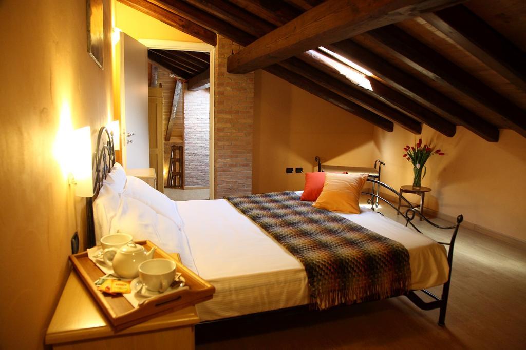 Agriturismo Creta Rossa Torre di Ruggiero Εξωτερικό φωτογραφία